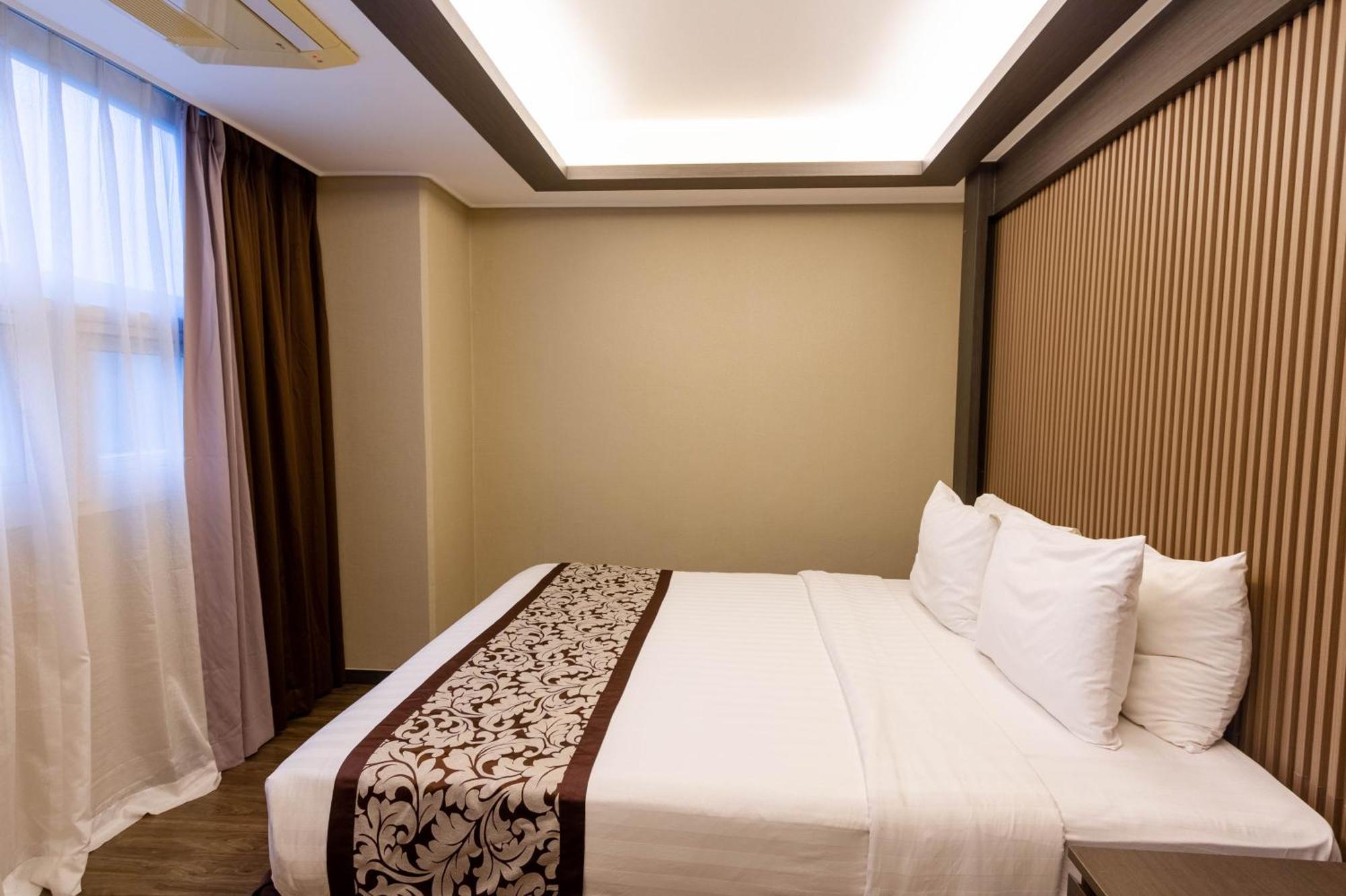 Xenia Hotel - Clark - Multi Use Hotel Clark Field Esterno foto