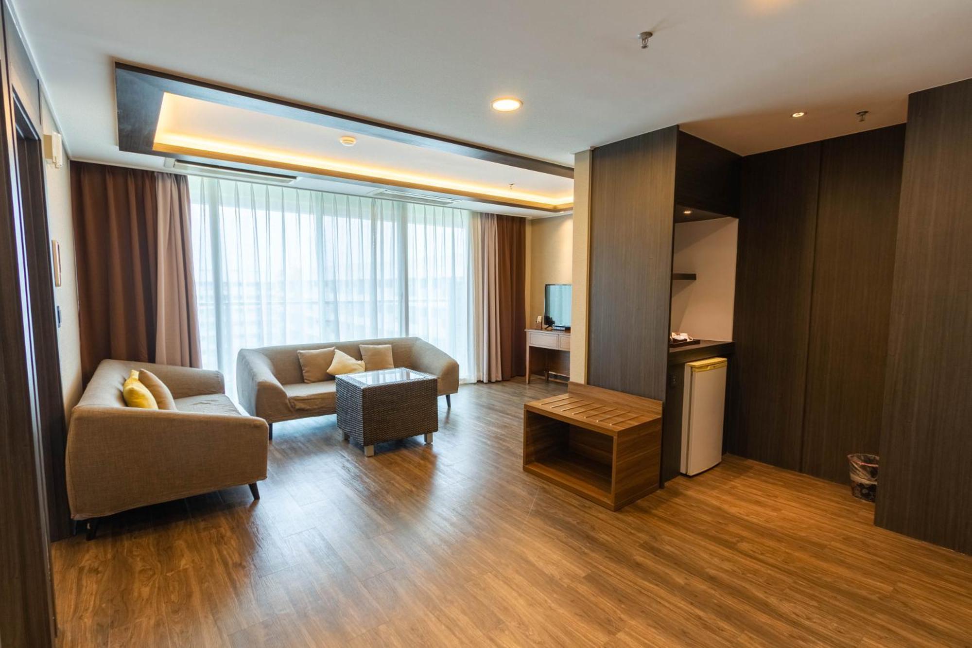 Xenia Hotel - Clark - Multi Use Hotel Clark Field Esterno foto