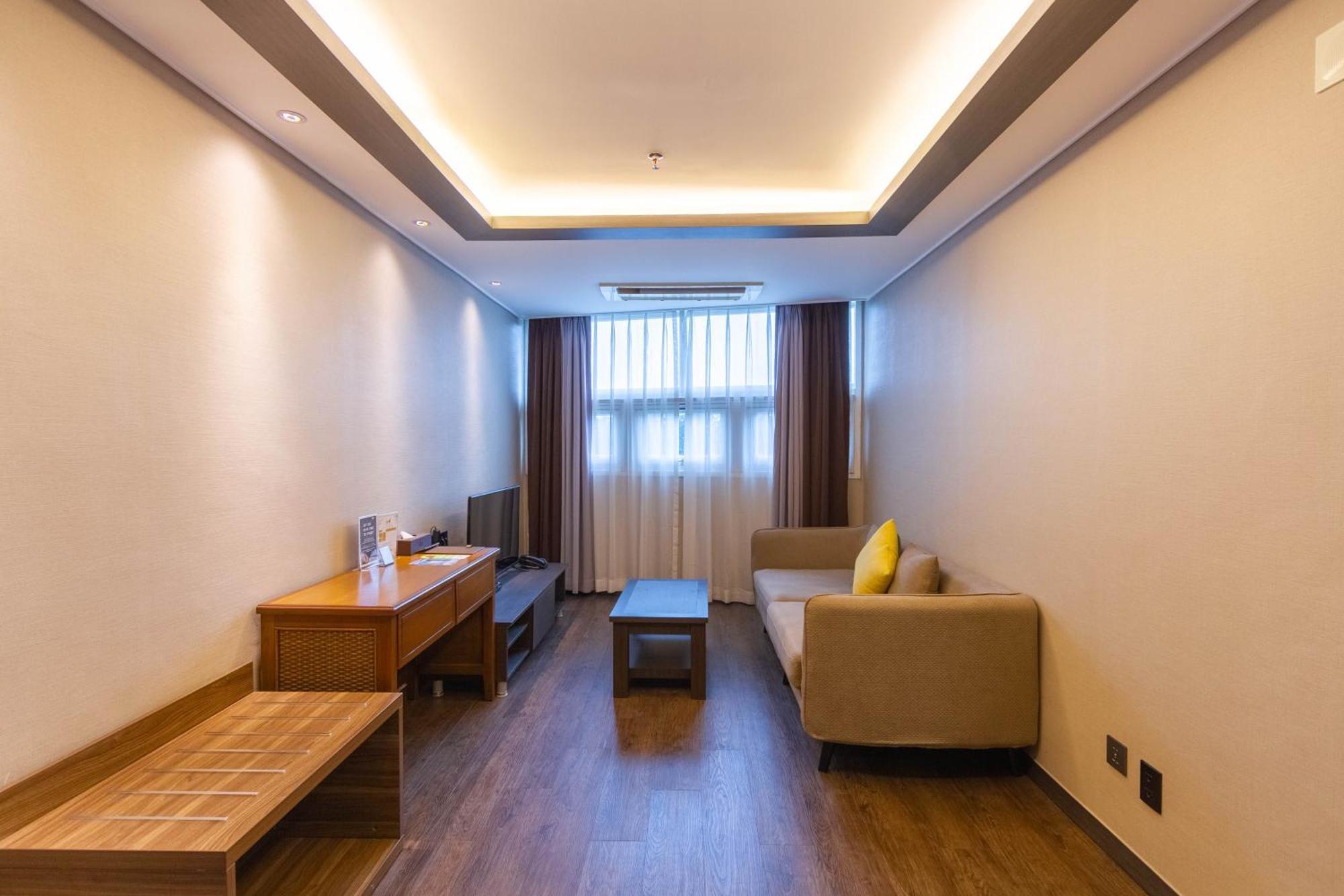 Xenia Hotel - Clark - Multi Use Hotel Clark Field Esterno foto