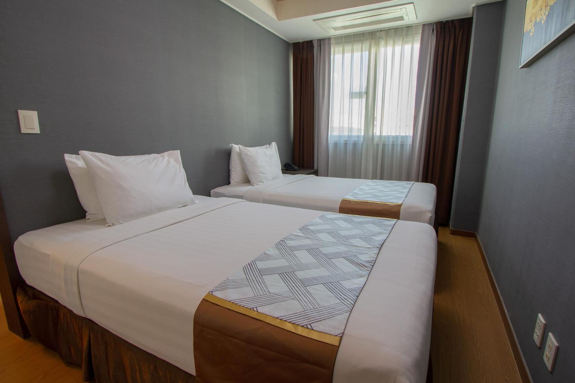 Xenia Hotel - Clark - Multi Use Hotel Clark Field Esterno foto