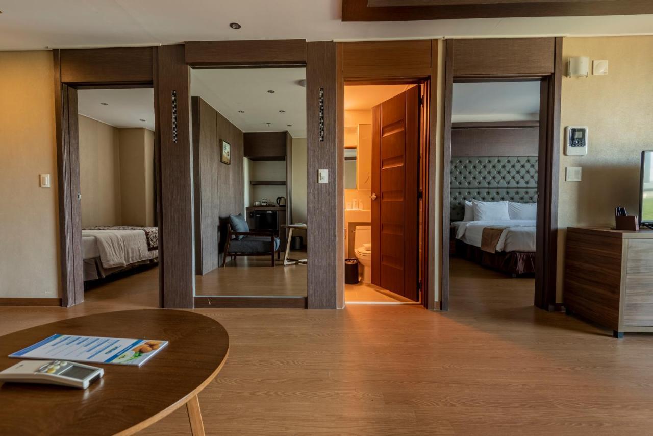 Xenia Hotel - Clark - Multi Use Hotel Clark Field Esterno foto